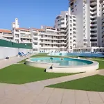 Daire Sousa E Filhos *
