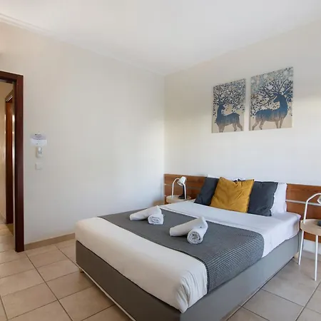 Apartament Sousa E Filhos *